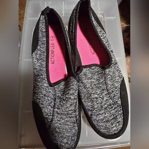 Ladies 7 Action Flex slip on shoes